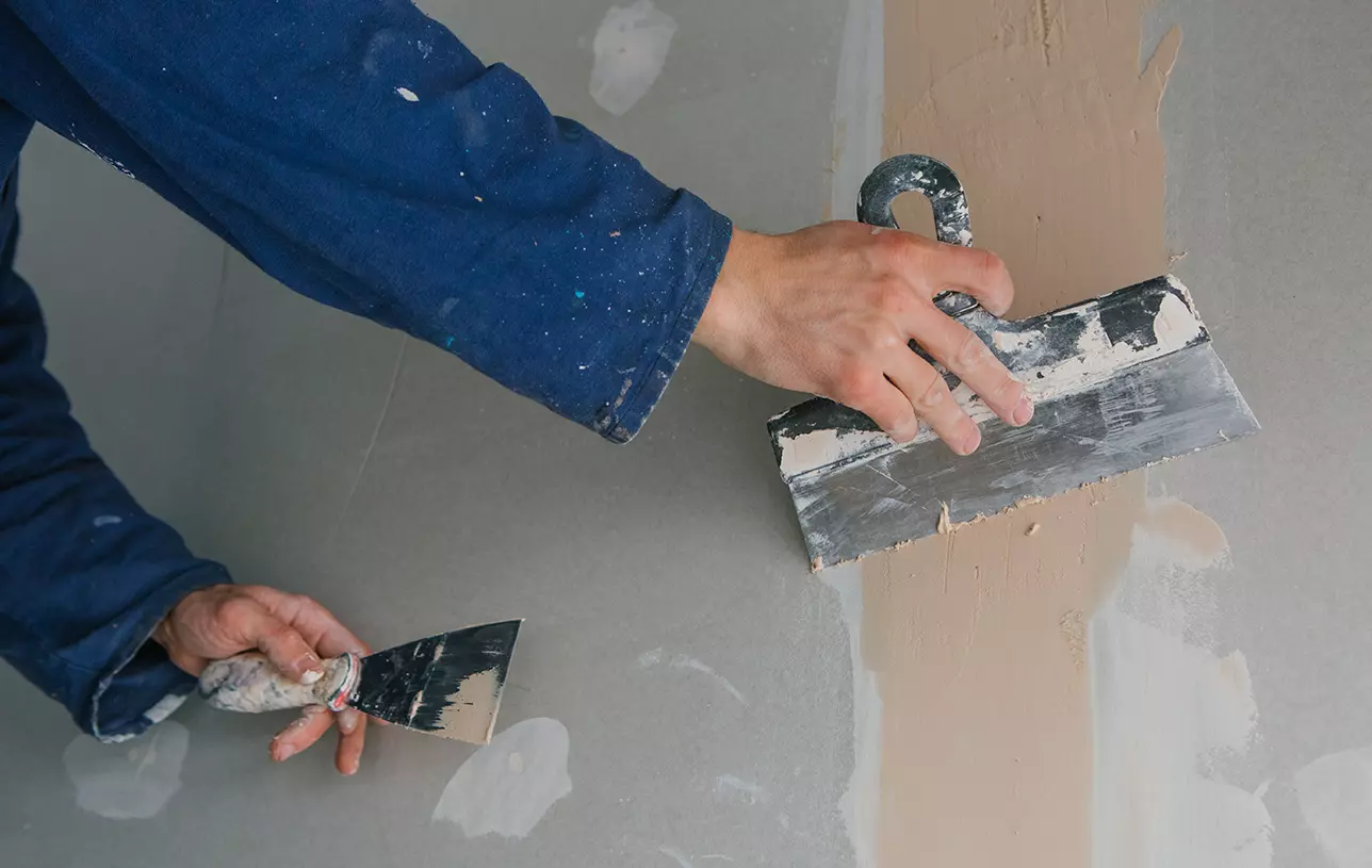 Platrerie Pot de peinture